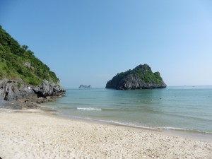 Cat Ba Beach
