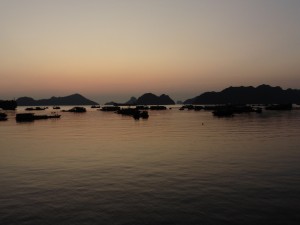 Sonnenuntergang von Cat Ba / sunset from Cat Ba