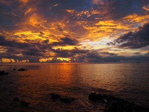 Sonnenuntergang an unserem Hausstrand
