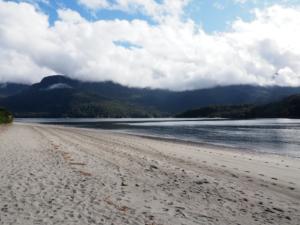 Strand in Port Raul Marin Balmaceda