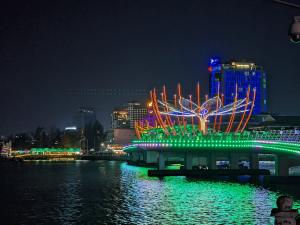 Die kleine Stadt erstrahlt zum vietnamesischen Neujahr in allen Farben